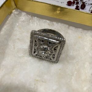 Elegant Silver Filigree Ring